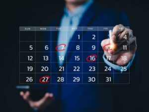 tracking illinois roofing license application deadlines
