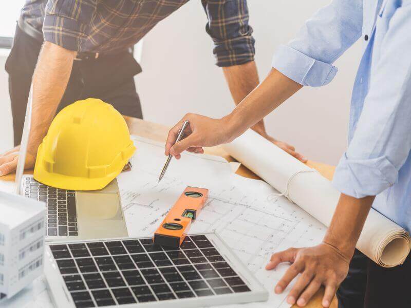 differences between licensed roofing contractors and unlicensed teams 5 blueprint review by licensed roofing contractors team